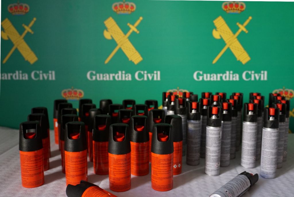 La Guardia Civil interviene sprays de defensa personal en una de Albacete que no tenía